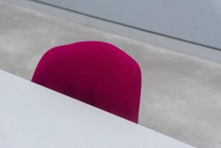 Fauteuil de bureau professionnel en maille, vue de trois quarts